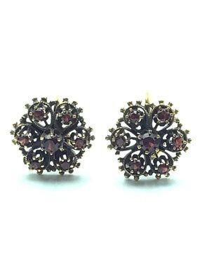 Vintage 14k Gold Garnet Flower Clip-On Earrings